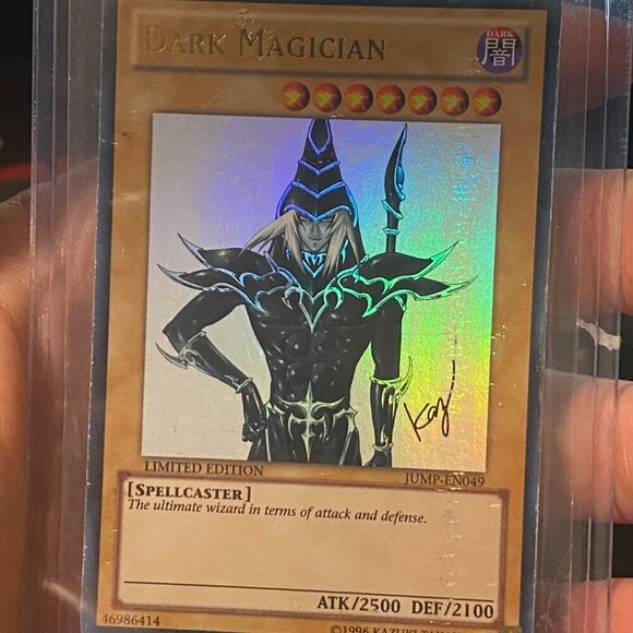 Vintage Dark Magician Yugioh Card JUMP-EN049 Shonen Jump Promo Holpgraphic - Picture 2 of 6
